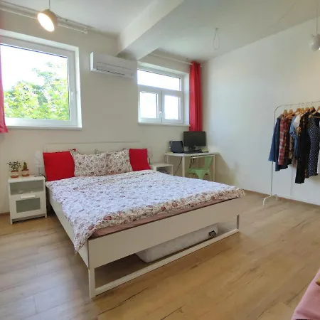 Big - 4 Bedroom, 2 Bathroom With Ac *