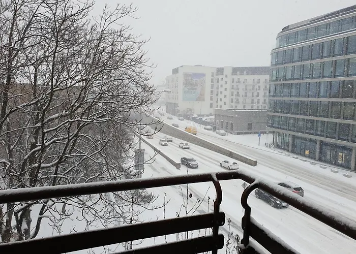 Big - 4 Bedroom, 2 Bathroom Old Town With Ac דירה