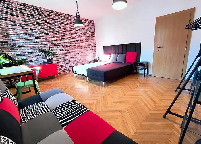 Big - 4 Bedroom, 2 Bathroom Old Town With Ac Apartment *