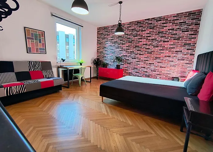Big - 4 Bedroom, 2 Bathroom Old Town With Ac Διαμέρισμα
